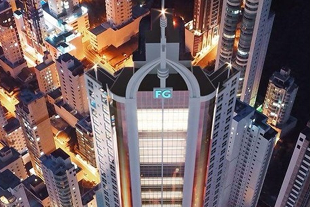 Apartamento - Venda - Pioneiros - Balneário Camboriú - SC