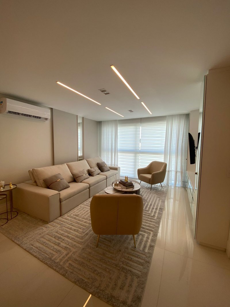 Apartamento Alto Padrão - Aluguel - Centro - Balneário Camboriú - SC