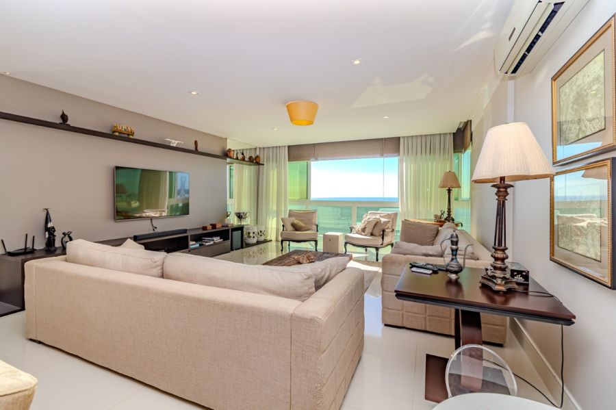 Apartamento Alto Padrão - Aluguel - Centro - Balneário Camboriú - SC