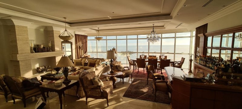 Apartamento Alto Padrão - Venda - Centro - Balneário Camboriú - SC