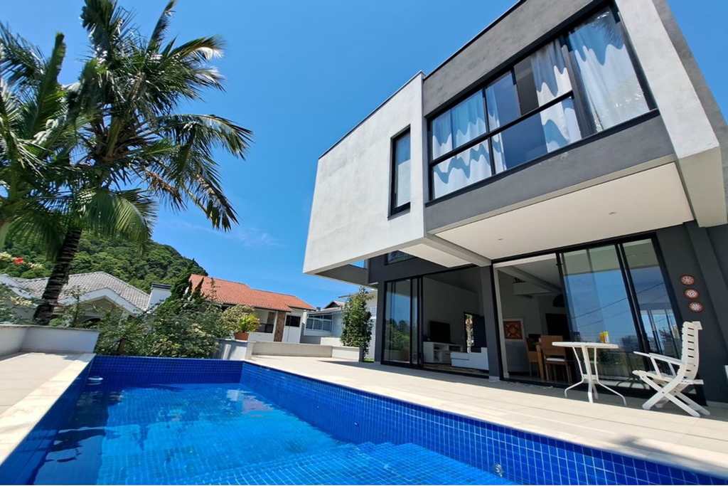 Casa em Condomínio - Venda - Ariribá - Balneário Camboriú - SC