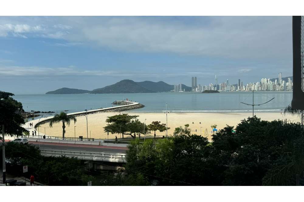 Apartamento - Venda - Pioneiros - Balneário Camboriú - SC