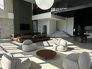 Salo principal e lareira